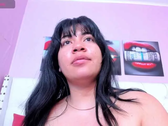 Live sex webcam photo for AliceTylor #290613907