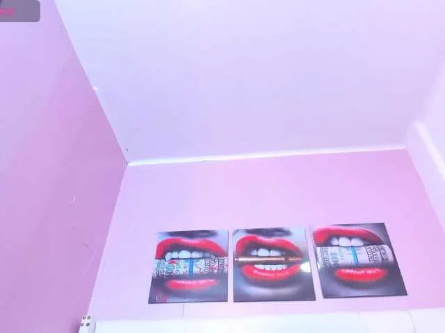 Live sex webcam photo for AliceTylor #290628771