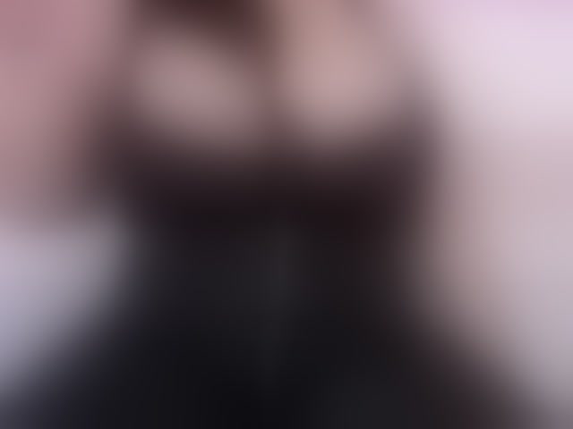 Live sex webcam photo for AliceTylor #290840190