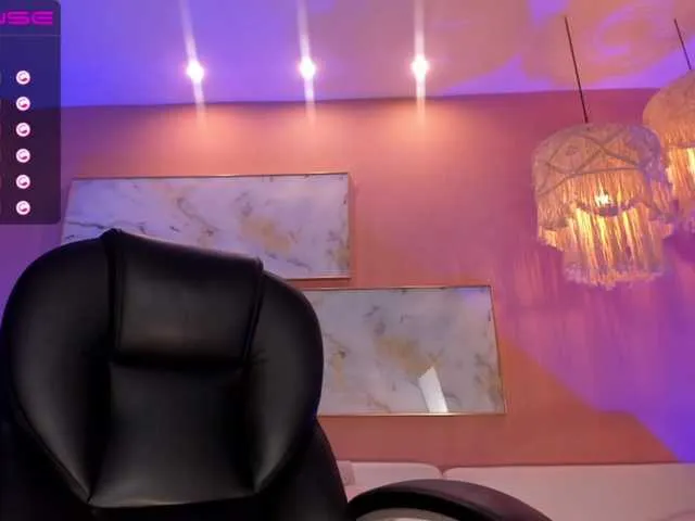 Live sex webcam photo for AliceWalkerX #273734967