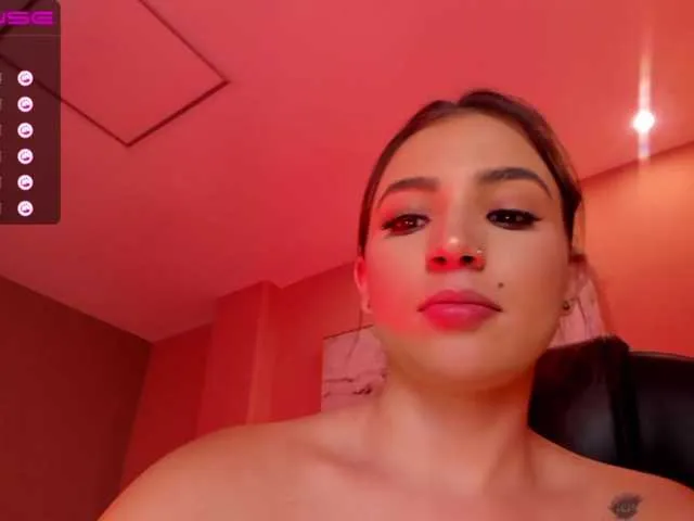 Live sex webcam photo for AliceWalkerX #273758802