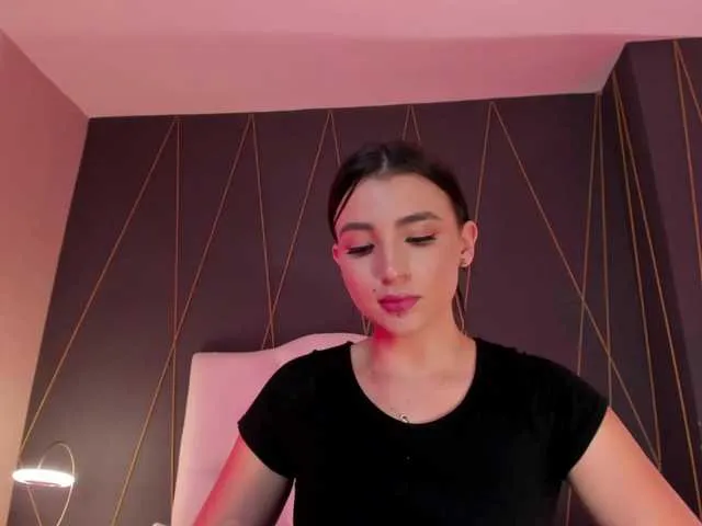 Live sex webcam photo for AliceWalkerX #273950659