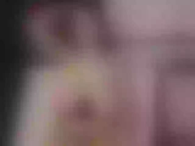Live sex webcam photo for AliceisHorny #272197091