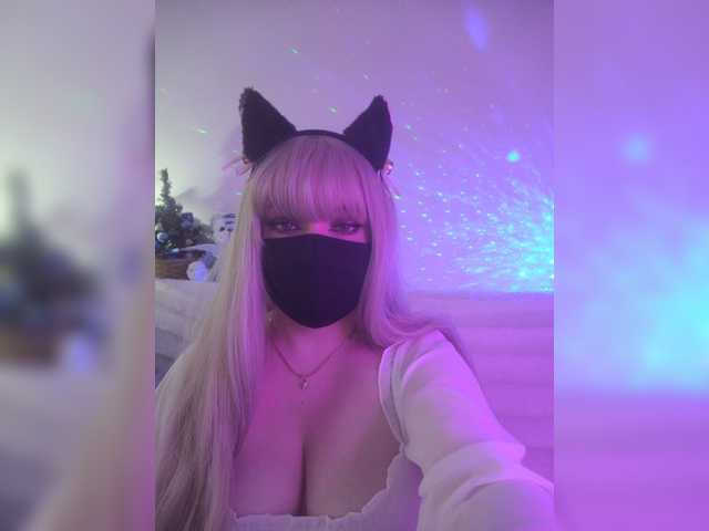 Live sex webcam photo for Alicekitty #276838200