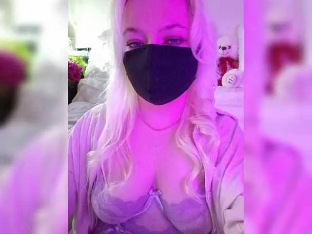 Live sex webcam photo for Alicekitty #291245939