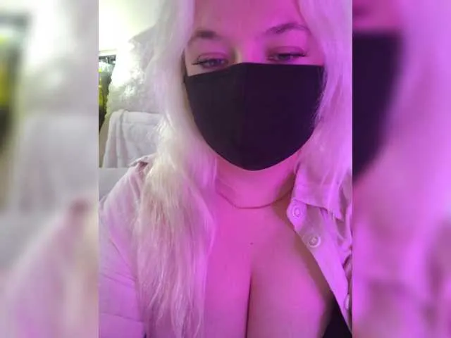 Live sex webcam photo for Alicekitty #291726601