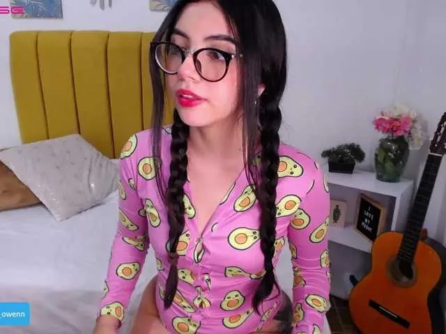 Live sex webcam photo for Aliceowenn #275494875