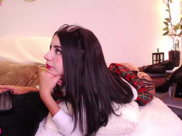 Live sex webcam photo for Aliceowenn #287894810