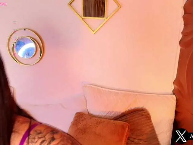 Live sex webcam photo for Aliceowenn #290817470