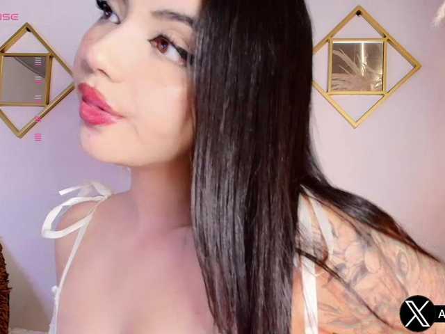 Live sex webcam photo for Aliceowenn #291242293