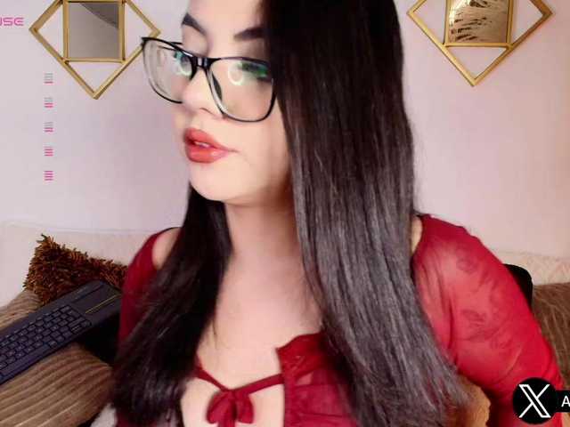 Live sex webcam photo for Aliceowenn #291288927