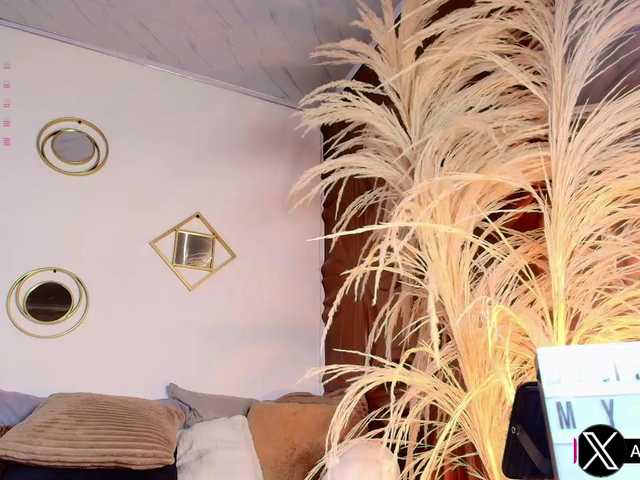 Live sex webcam photo for Aliceowenn #291335201