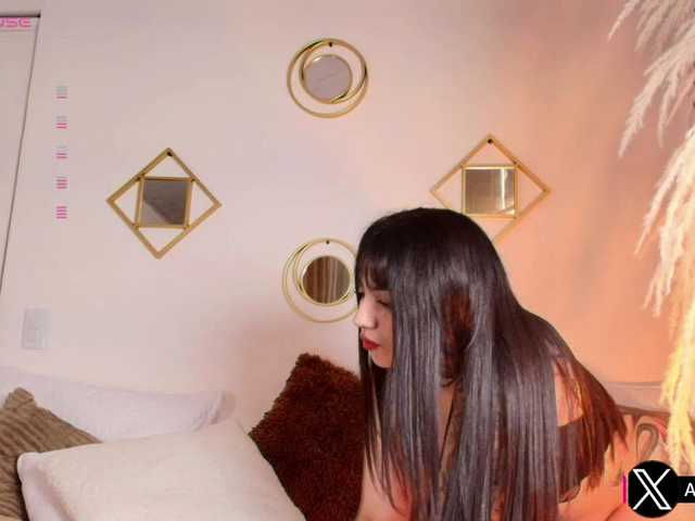 Live sex webcam photo for Aliceowenn #291711034