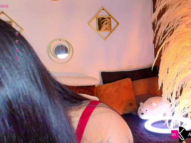 Live sex webcam photo for Aliceowenn #291896790