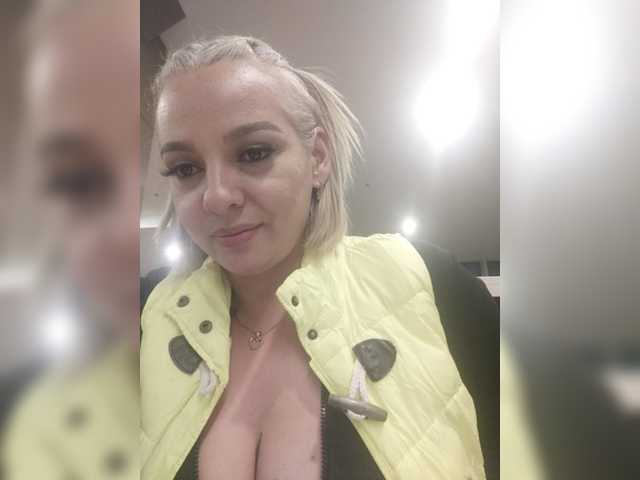 Live sex webcam photo for Alicia-smithh #273249119