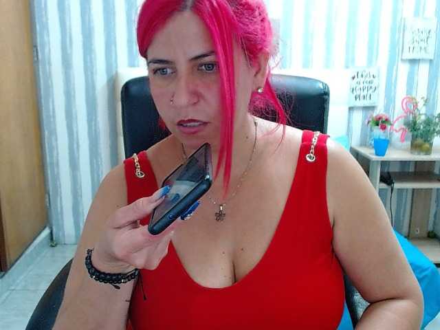 Live sex webcam photo for Alicia2a #272201445