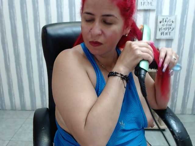 Live sex webcam photo for Alicia2a #272568030