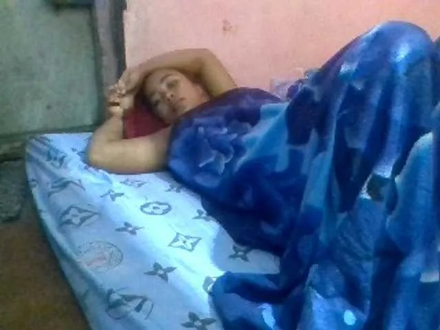 Live sex webcam photo for Alicia32 #278116438