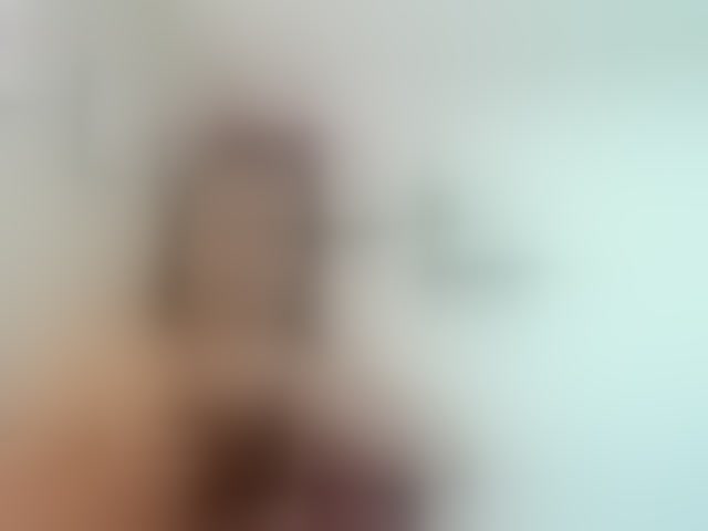 Live sex webcam photo for AliciaBaker #294148404