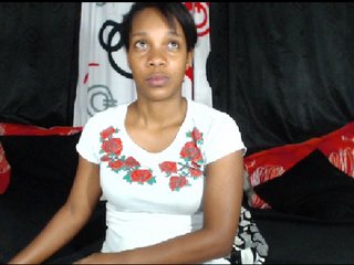 Live sex webcam photo for AliciaBrown #196636036