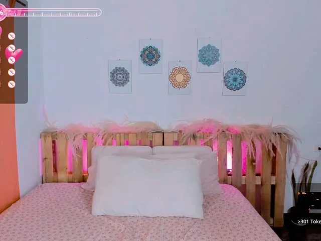 Live sex webcam photo for AliciaKennet #276865014