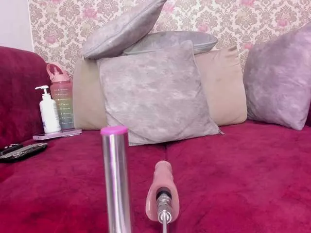 Live sex webcam photo for AliciaKennet #279332981