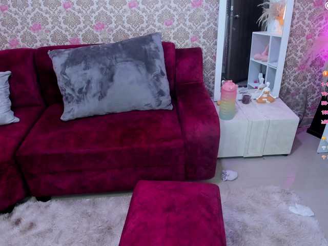 Live sex webcam photo for AliciaKennet #290390210