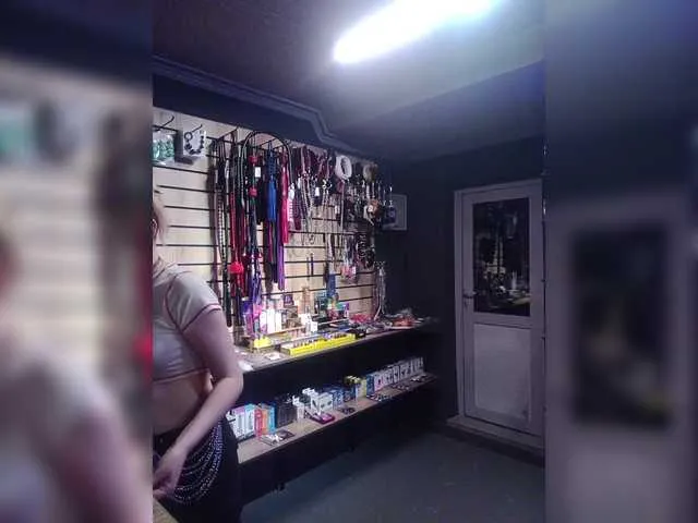 Live sex webcam photo for AliciaSvip #291267186