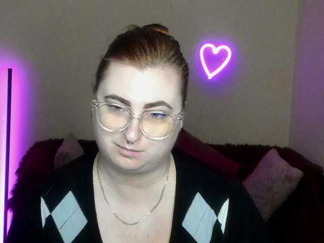 Live sex webcam photo for Aliciaredluv #291938439