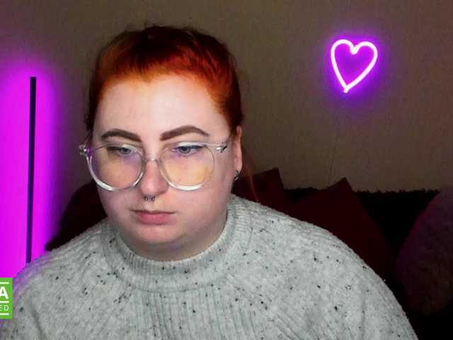 Live sex webcam photo for Aliciaredluv #291952963