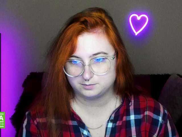 Live sex webcam photo for Aliciaredluv #292006080