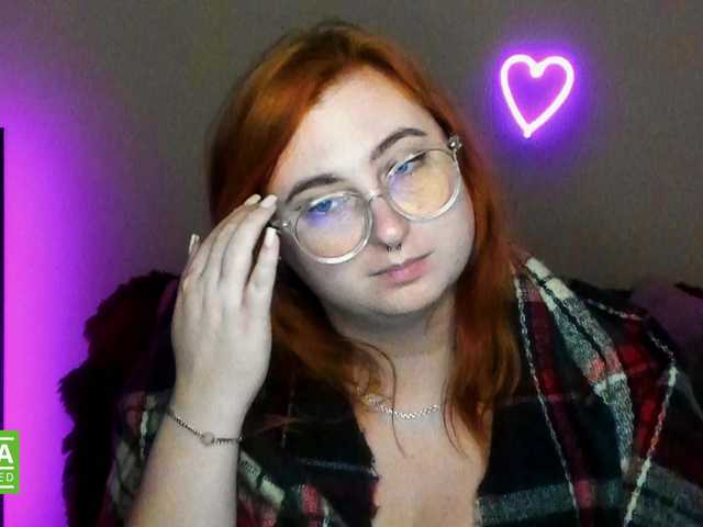 Live sex webcam photo for Aliciaredluv #292019463