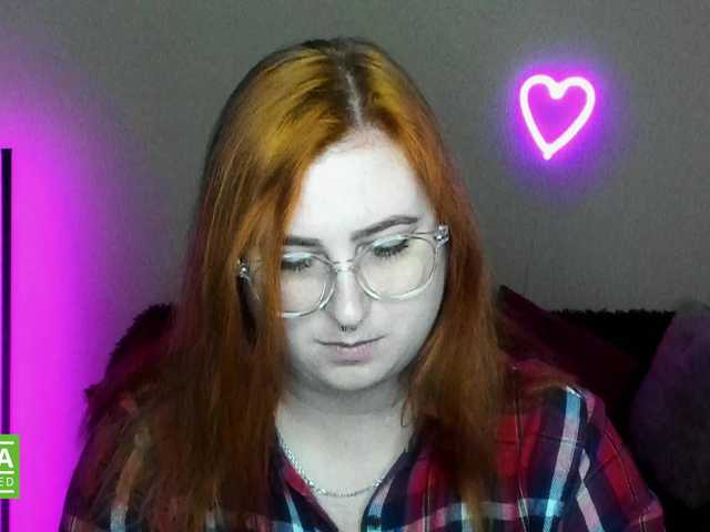 Live sex webcam photo for Aliciaredluv #292089666