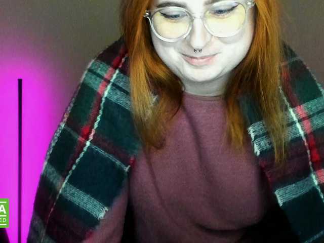 Live sex webcam photo for Aliciaredluv #292101683