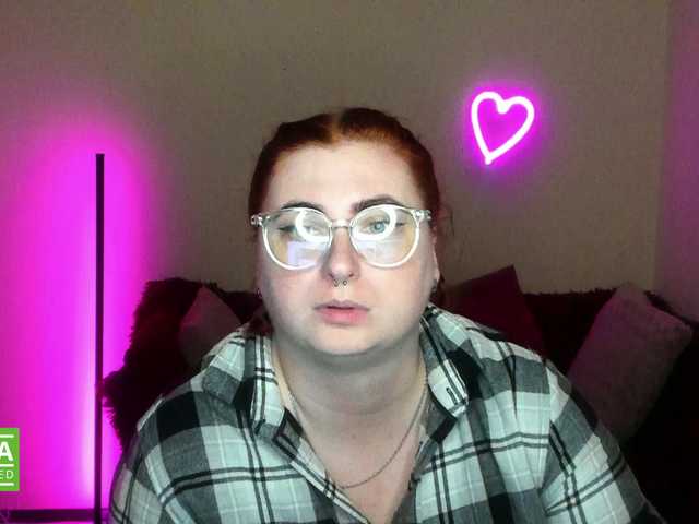 Live sex webcam photo for Aliciaredluv #292206676