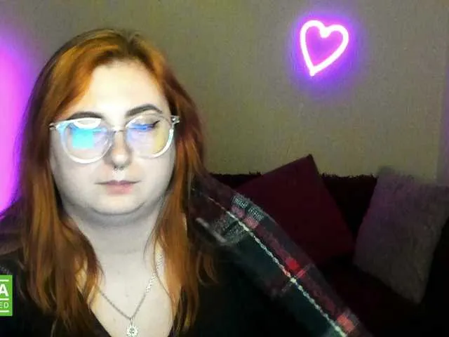 Live sex webcam photo for Aliciaredluv #292307019