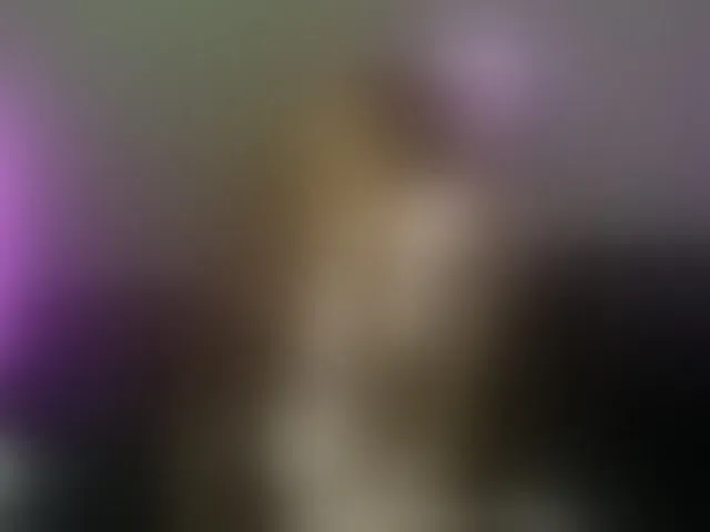 Live sex webcam photo for Aliciaredluv #292697153