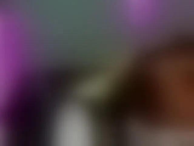 Live sex webcam photo for Aliciaredluv #293169352