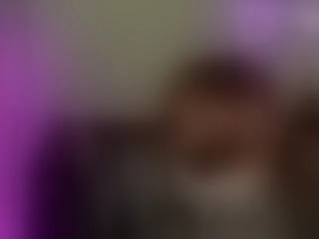 Live sex webcam photo for Aliciaredluv #293398044