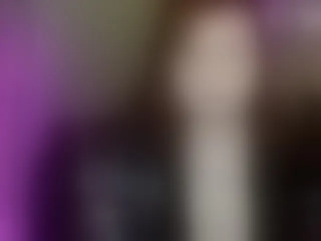 Live sex webcam photo for Aliciaredluv #293403709