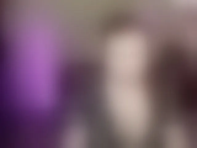 Live sex webcam photo for Aliciaredluv #293815690