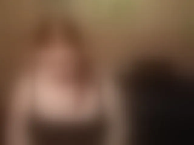 Live sex webcam photo for Aliciaredluv #293854778