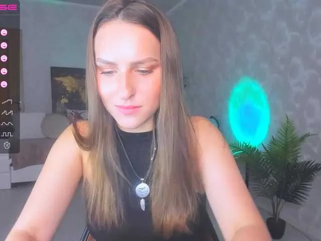 Live sex webcam photo for Aliciiaa #275934177