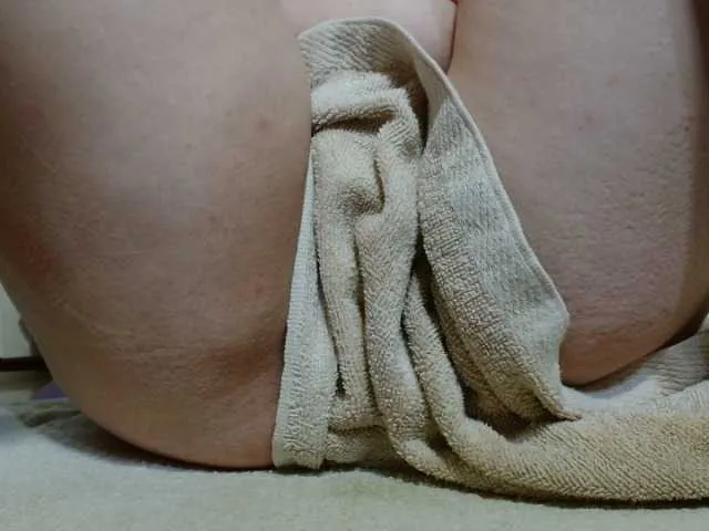 Live sex webcam photo for Alida-2 #277923253