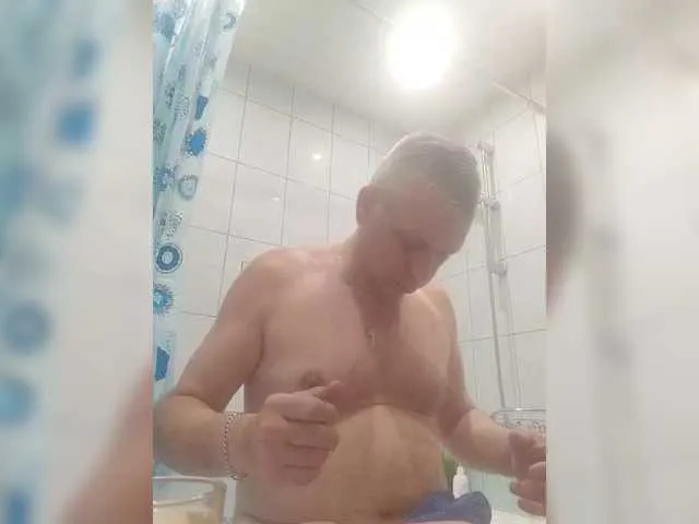 Live sex webcam photo for Aligator0453 #290730576