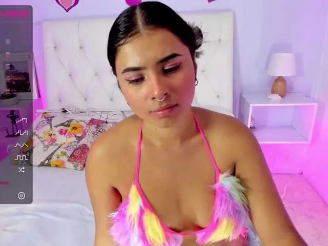 Live sex webcam photo for AliiceBrown #274150334