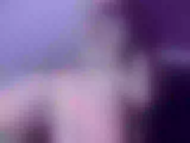 Live sex webcam photo for Aliiceyong #290945573