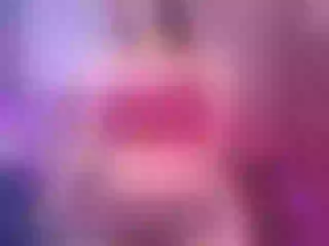 Live sex webcam photo for Aliiceyong #291953163