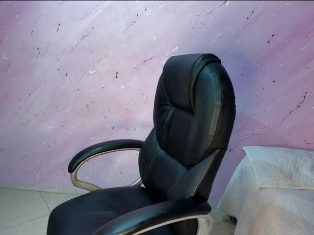 Live sex webcam photo for Aliina-card #272539014