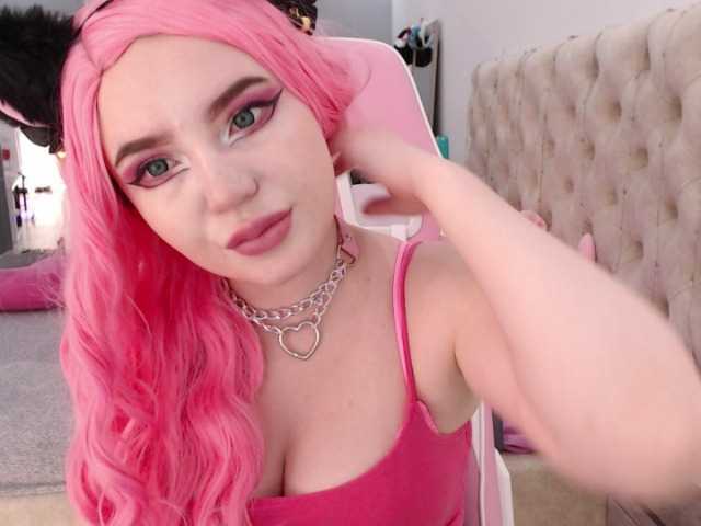 Live sex webcam photo for Aliinaxx #273884529